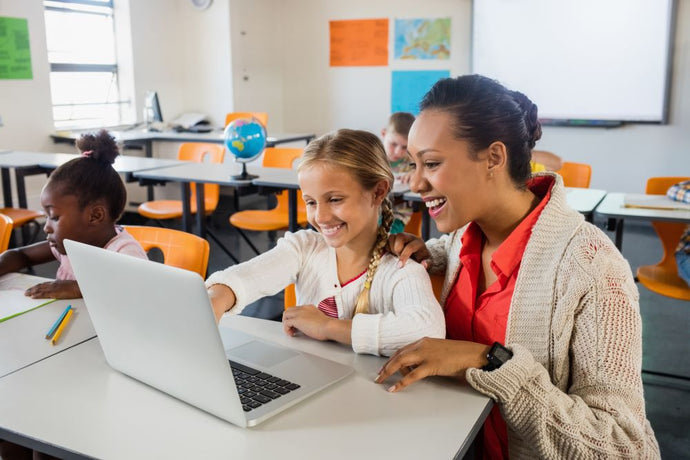 Case Studies: How Schools Are Leveraging 4XEM Tech Accessories for Success